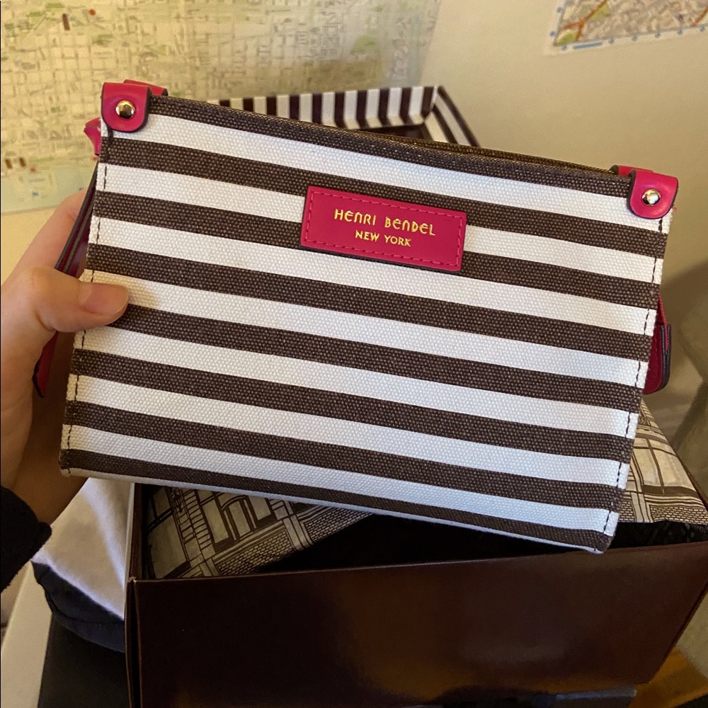 Henri Bendel Cosmetic Pouch with Gift Wrapping